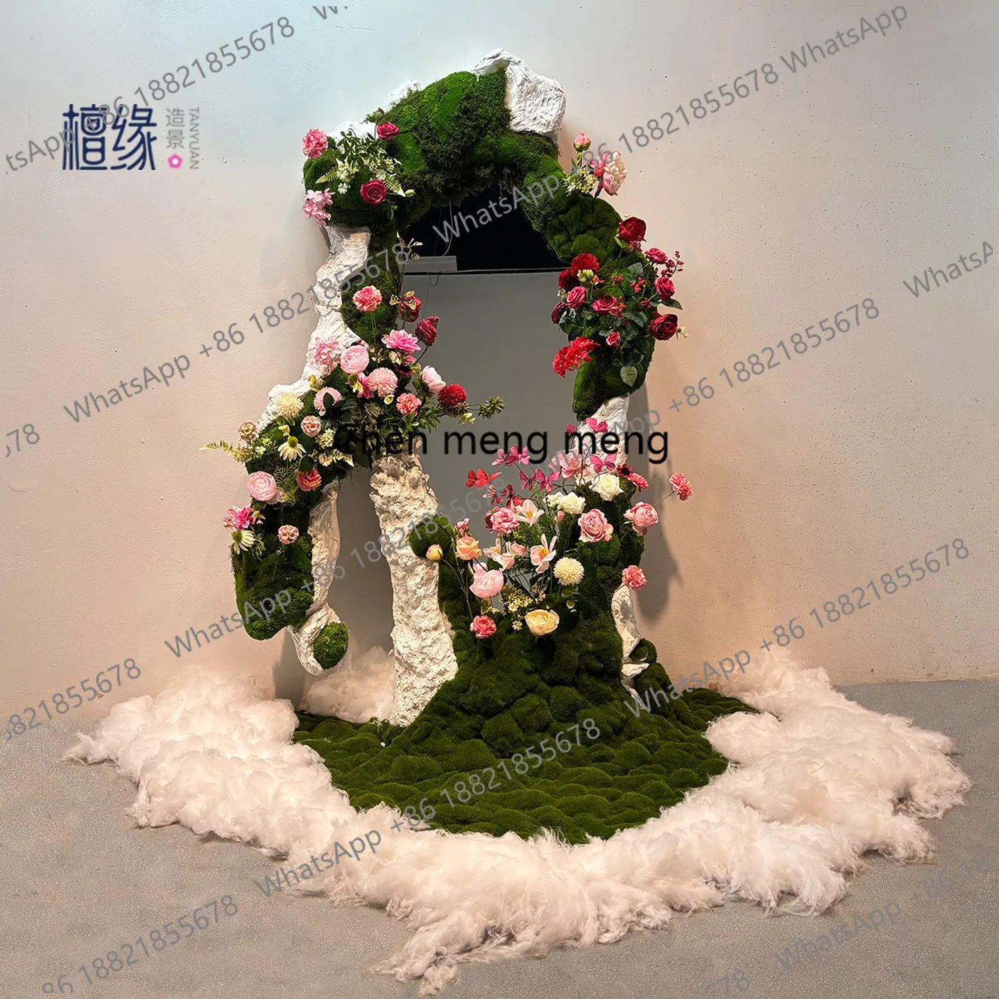 a55 Clothing store window land - Baby Clothing Store review and price